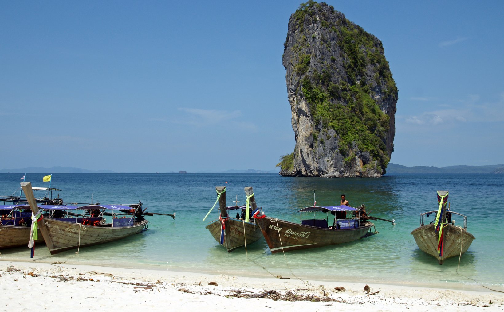 The Four Islands day trip