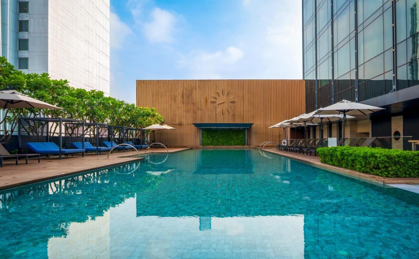 Carlton Hotel Bangkok Sukhumvit