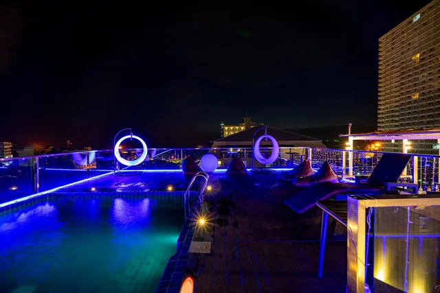 HT9 Hotel, photo 5