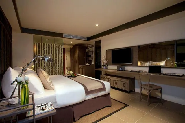 Riva Surya Bangkok, photo 3